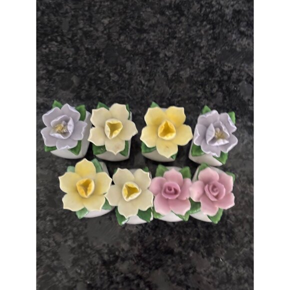 Set Of 8 Diamantine China Floral Napkin Rings Pink Roses & Yellow Daffodils - Picture 5 of 16
